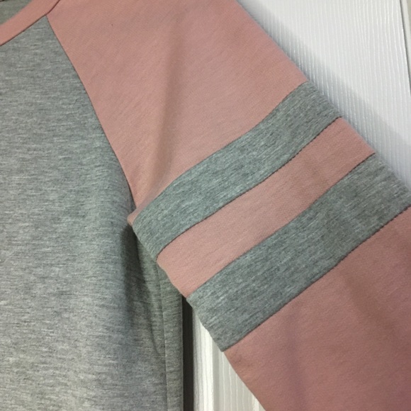 First Look made in USA medium crew neck long sleeves shirt - Picture 3 of 8